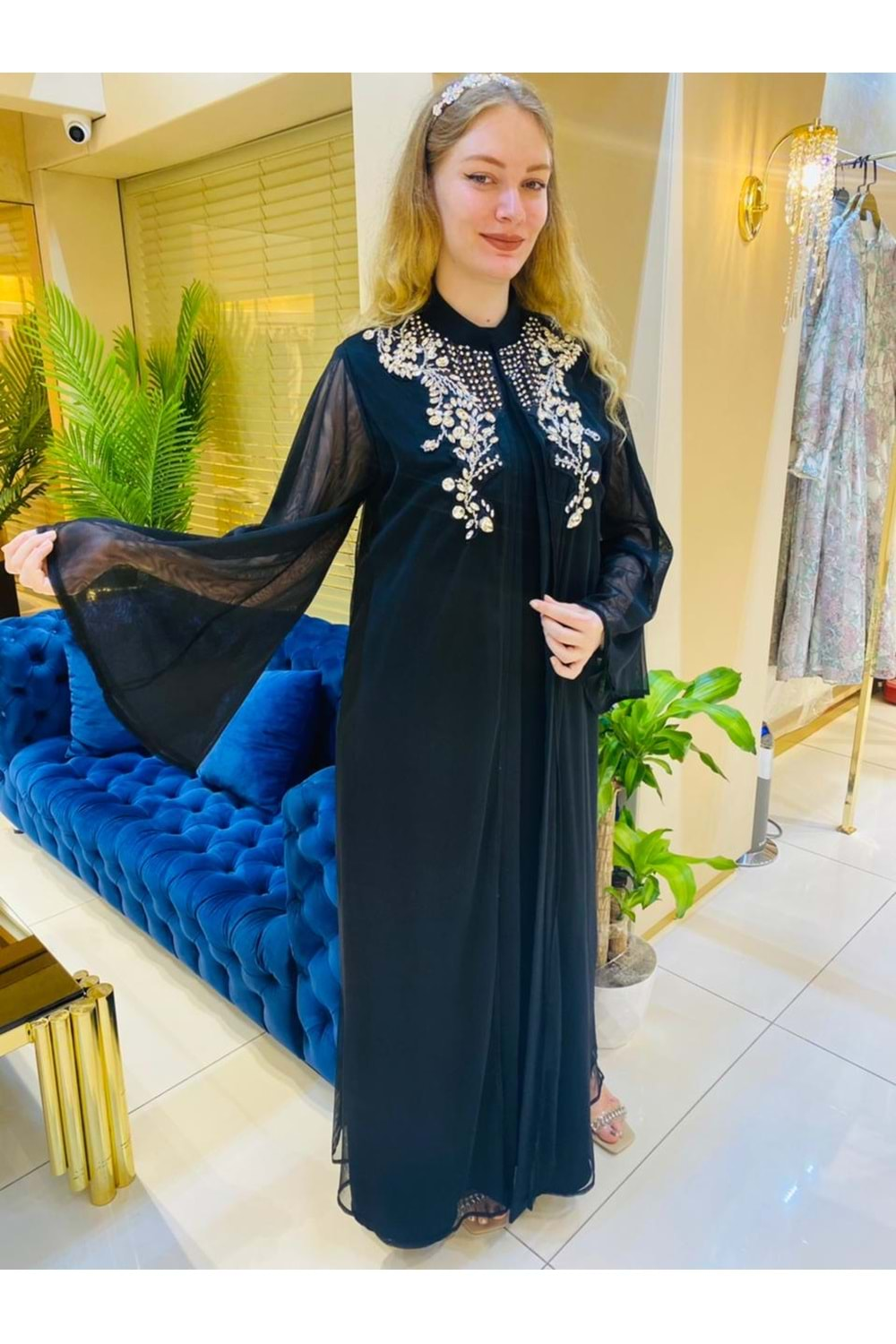 LİLY OF THE VALLEY ABAYA