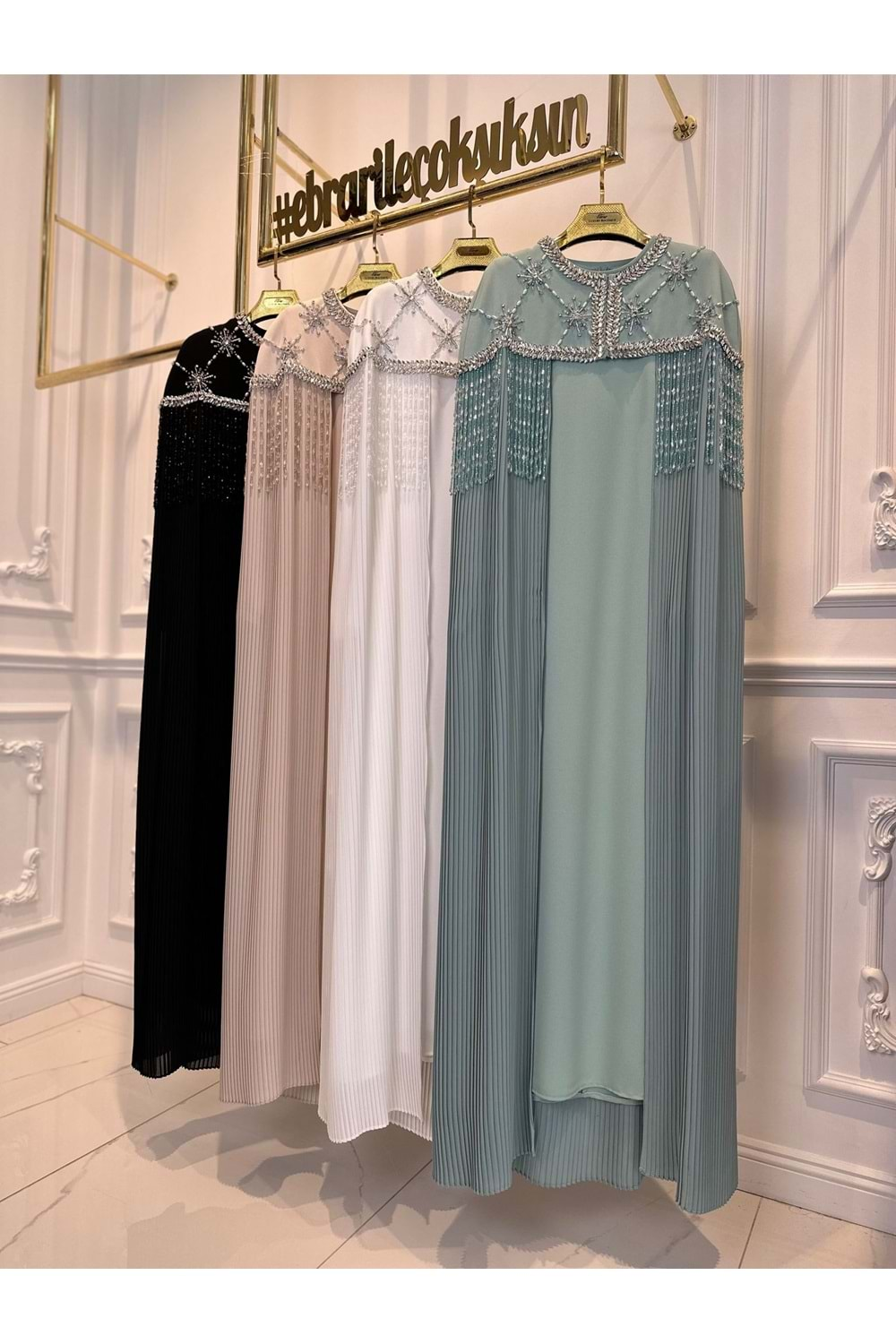 DARLAQUE ABAYA