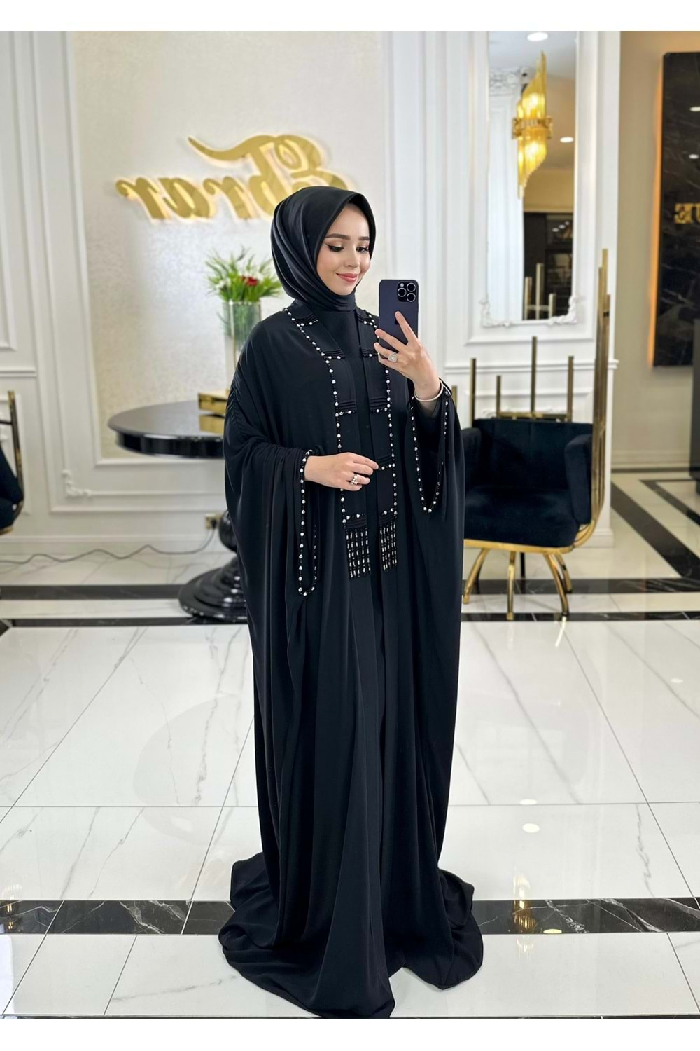 ESPERANZ ABAYA