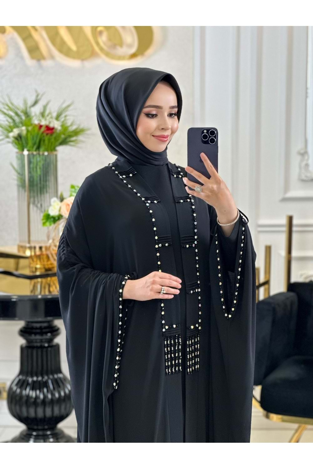 ESPERANZ ABAYA